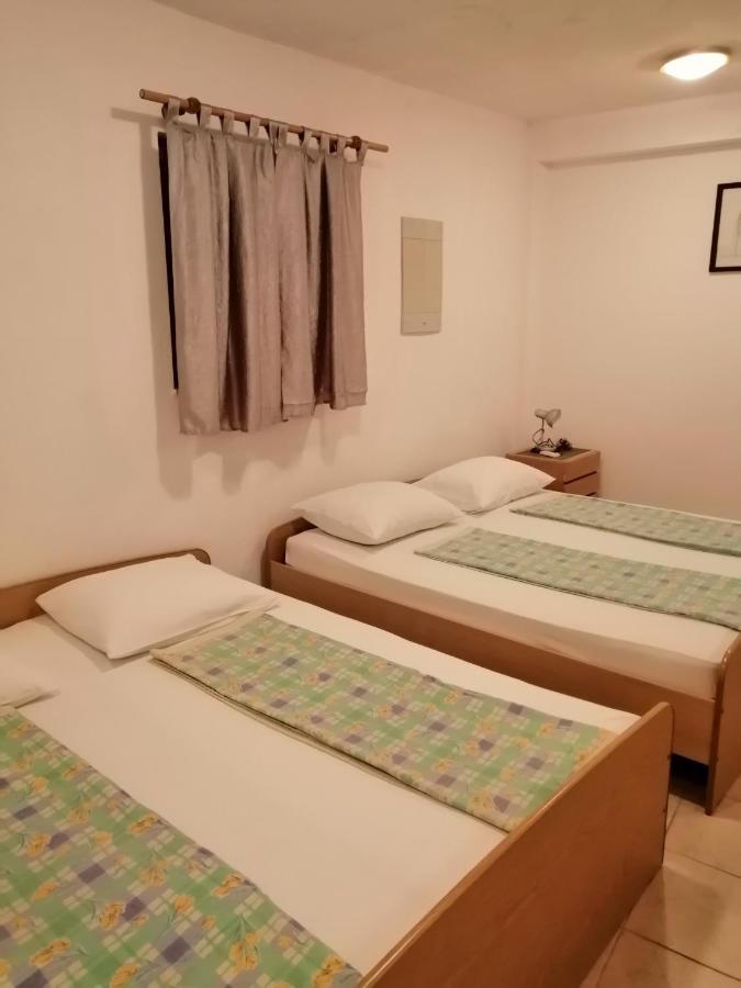 Studio Apartmani Marinella Baška Voda Pokoj fotografie