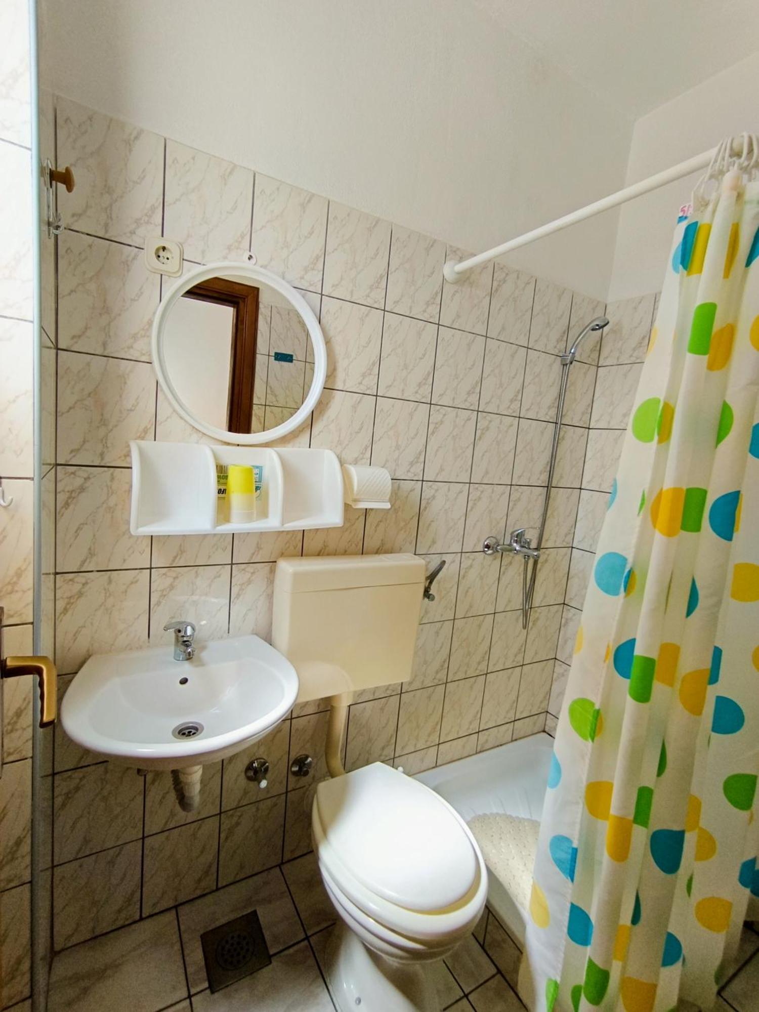 Studio Apartmani Marinella Baška Voda Pokoj fotografie